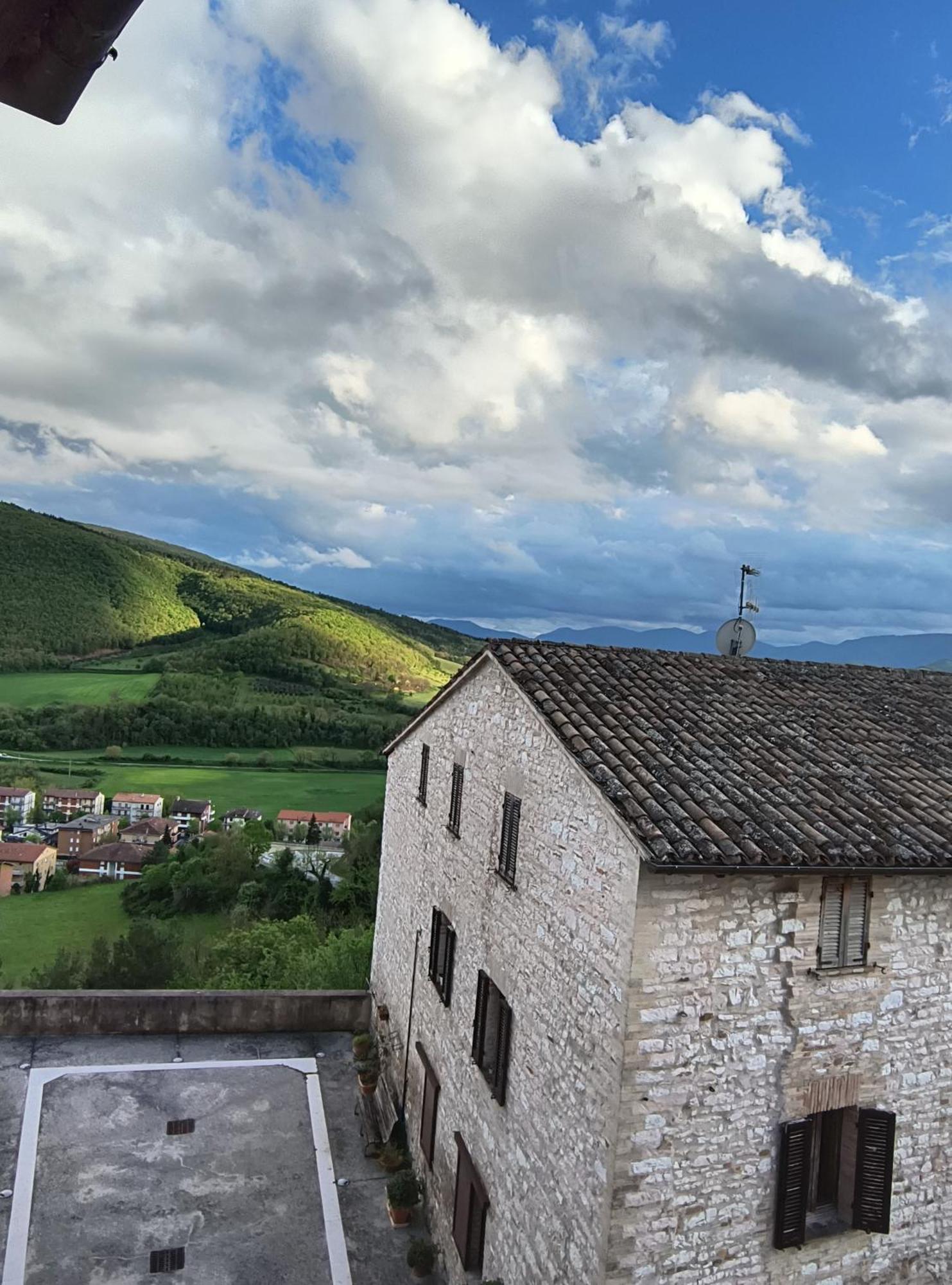 Degli Alessandri House Sassoferrato Екстериор снимка